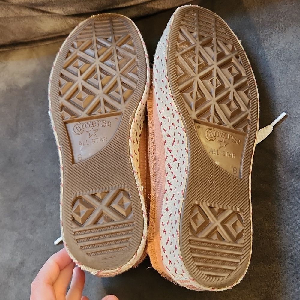 Converse Size 8 Sneakrts Women's Lace-Up Sneakers Espadrilles Frayed Excellent - Picture 6 of 10